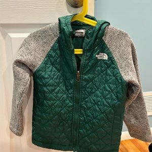North Face Sweatshirt/Jacket 5T